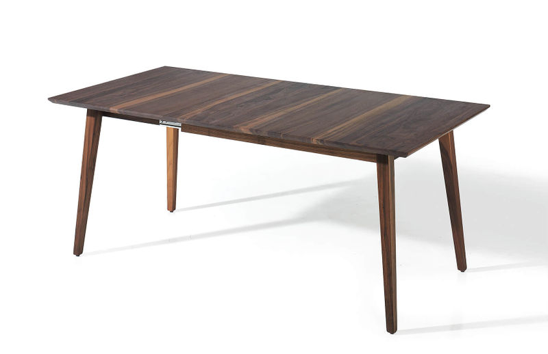 Tisch Fina aus Massivholz