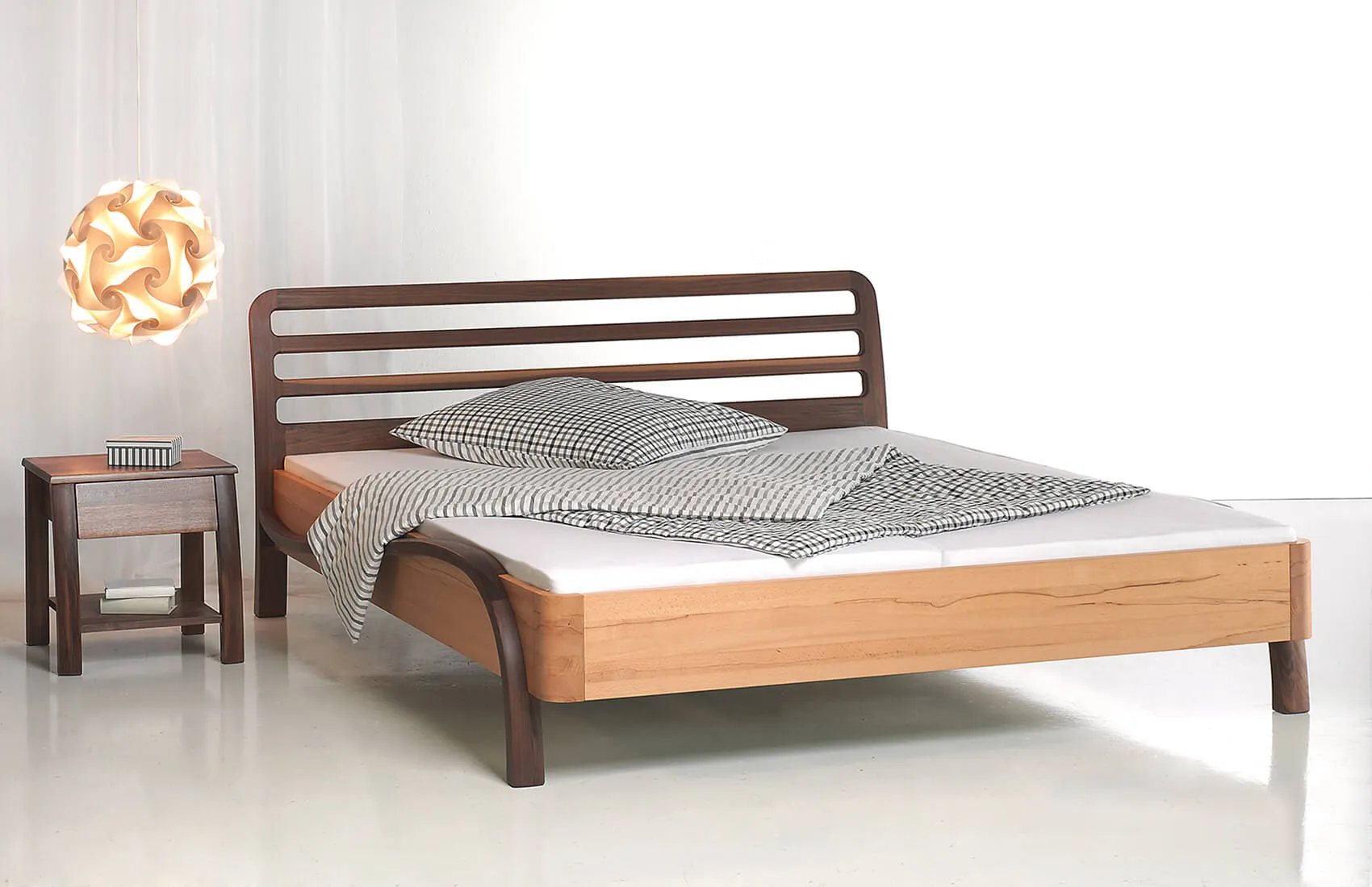 Bett Facette aus der Holzschmiede